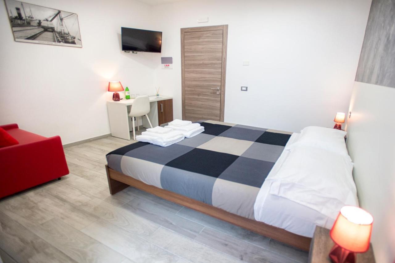 Marbianco B&B Marina Di Carrara Exteriör bild