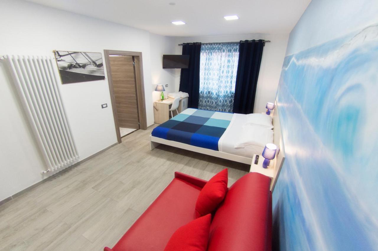 Marbianco B&B Marina Di Carrara Exteriör bild